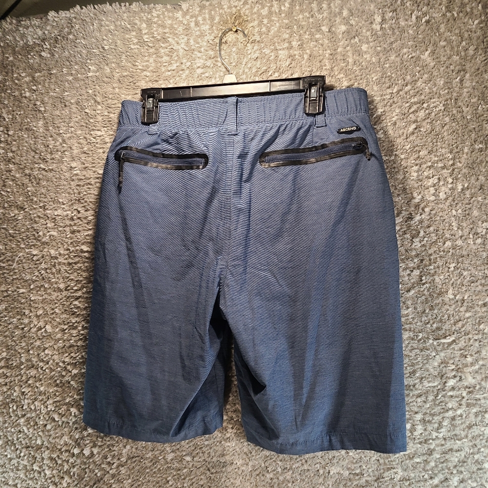 Ascend Casual Hiking Chino Shorts Size 32 Polyester Blend Blue Back Zips - Picture 2 of 9